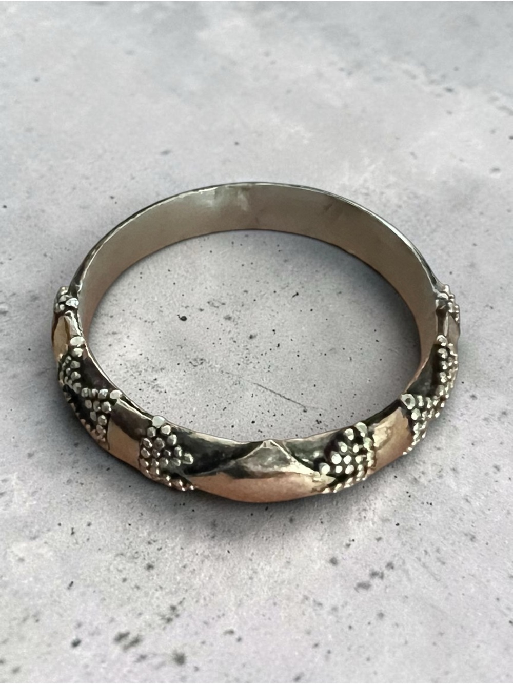 💖 Sterling Silver & 18 Karat Gold Balinese Band Ring 💖